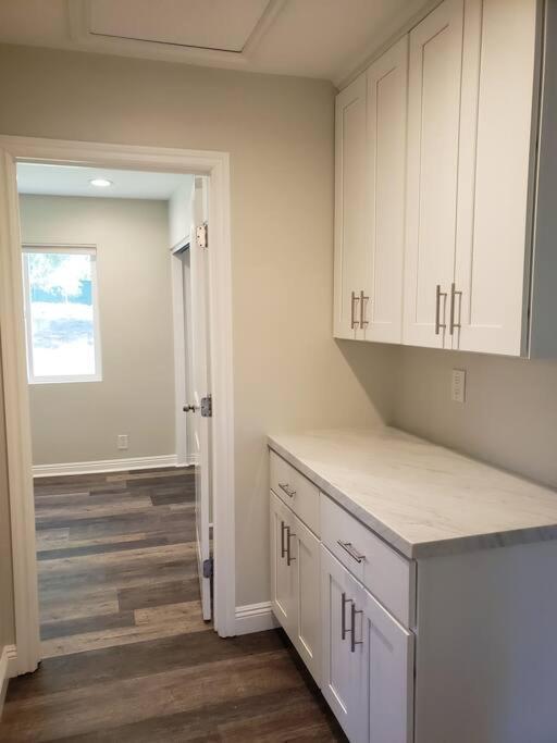 Bouganvilla 4-Bedroom, 2-Baths, Single Family House Thousand Oaks Extérieur photo